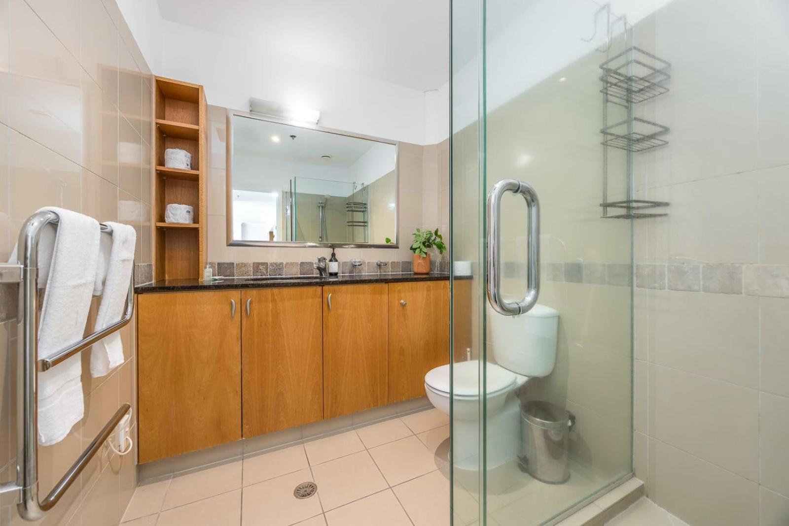 Beautiful Renovated 2 X Bdrm,Perfect Location Apartamento Auckland Exterior foto